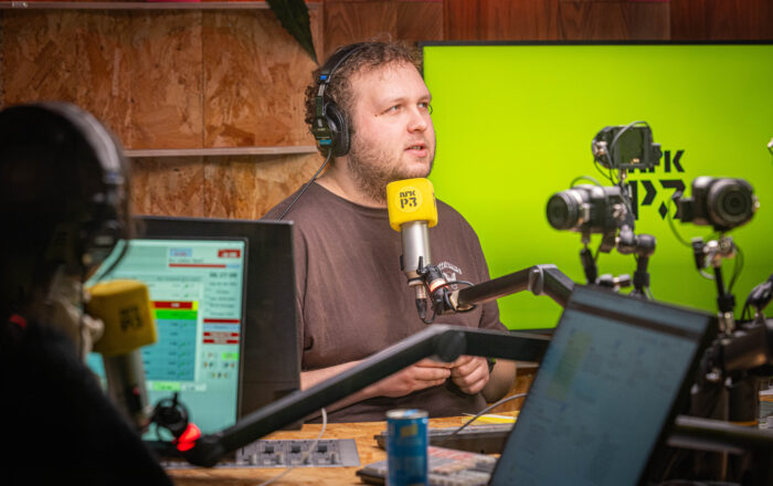 Programleder Jonas Bergløv på sin første P3morgen-sending den 03.02.2025